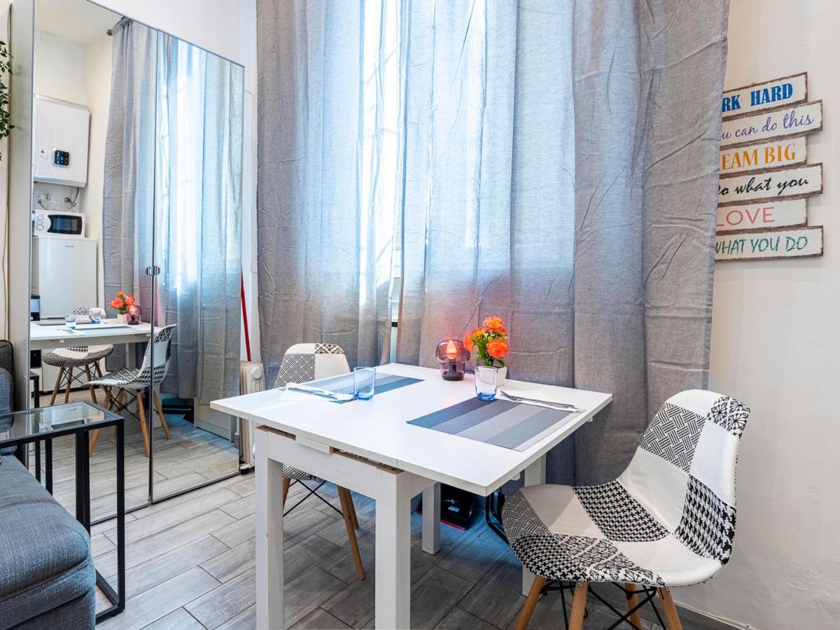 Desana Studio Apartment ตูริน ภายนอก รูปภาพ