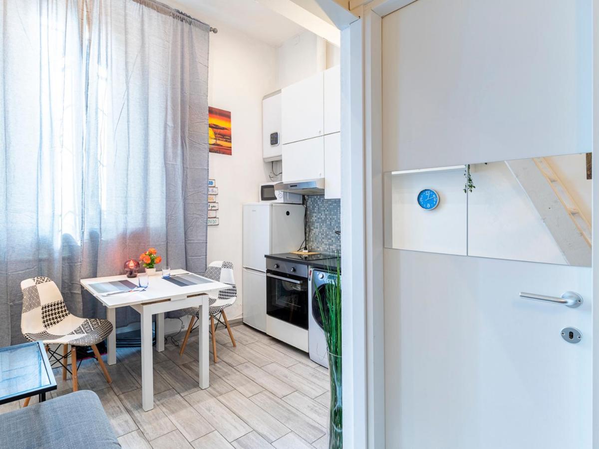 Desana Studio Apartment ตูริน ภายนอก รูปภาพ